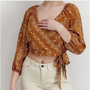 NWT-BCBG Paris Orange V-Neck Floral Print Blouse Size Large MSRP $65.00